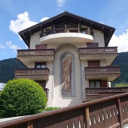 Apartment Les Jardins Alpins-5 By Interhome
